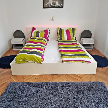 Park Apartment